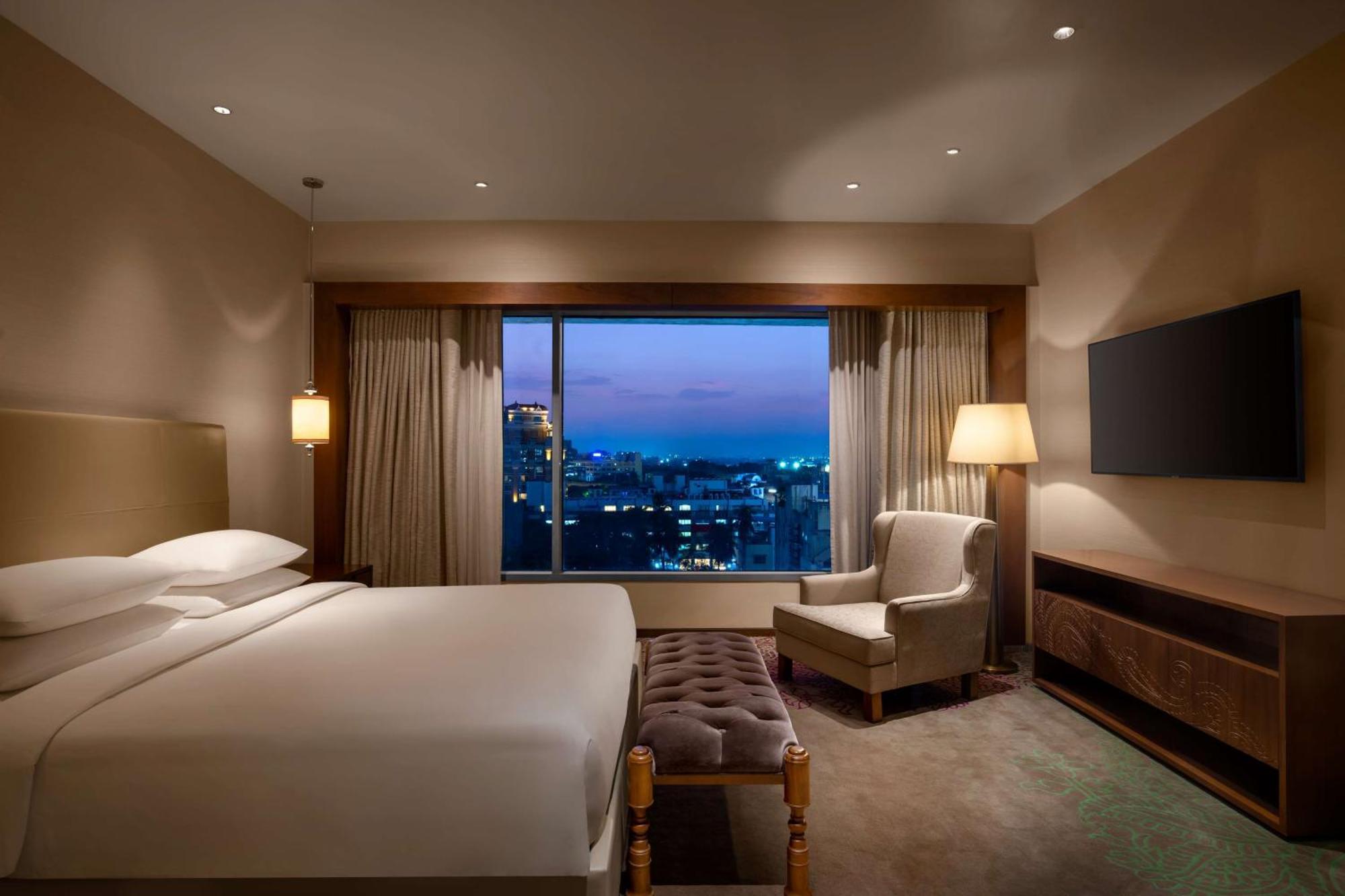 Park Hyatt Chennai Hotel Екстериор снимка