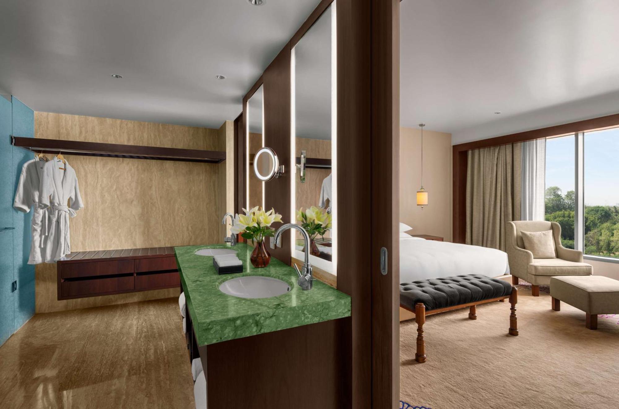 Park Hyatt Chennai Hotel Екстериор снимка