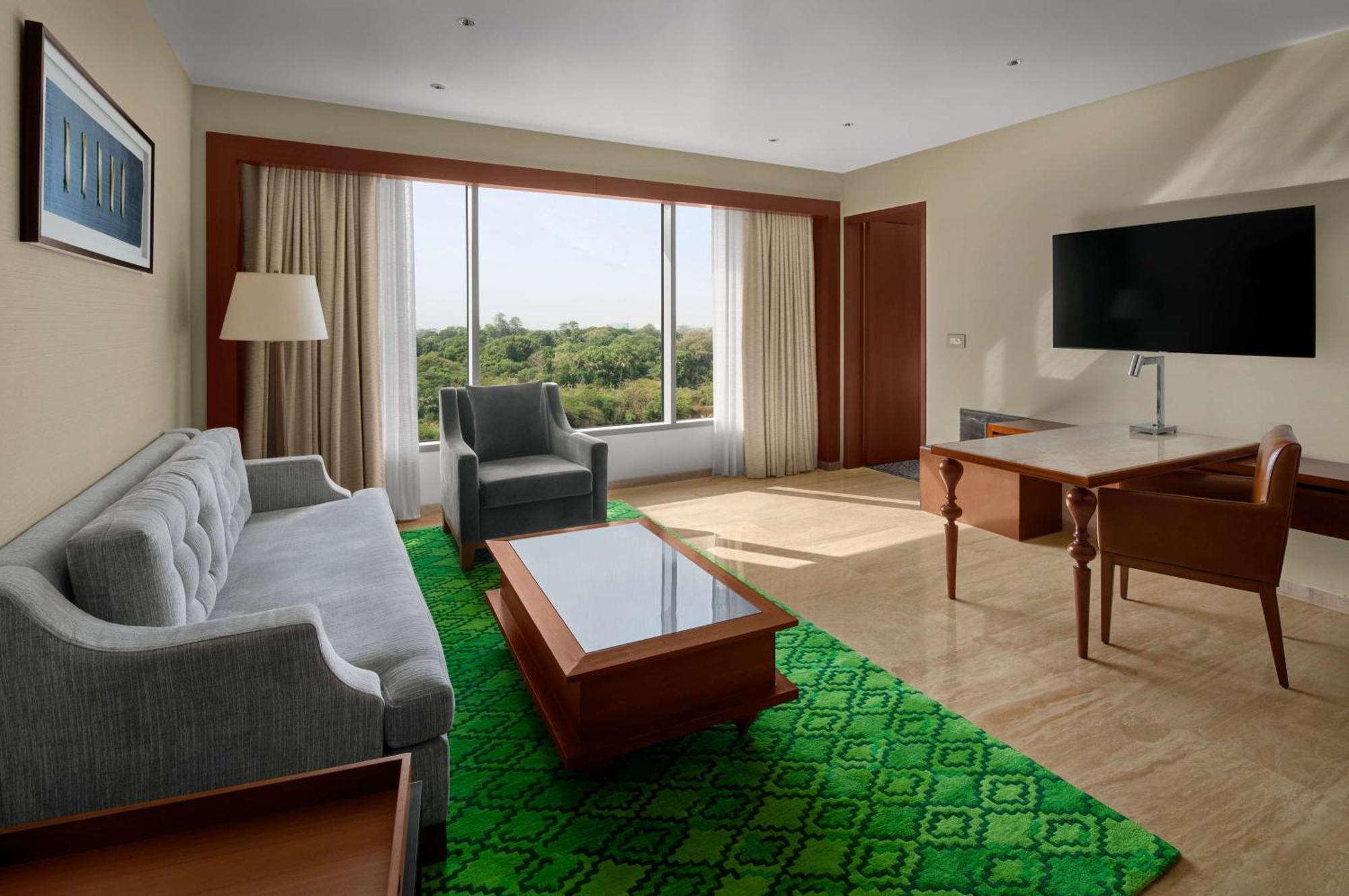 Park Hyatt Chennai Hotel Екстериор снимка