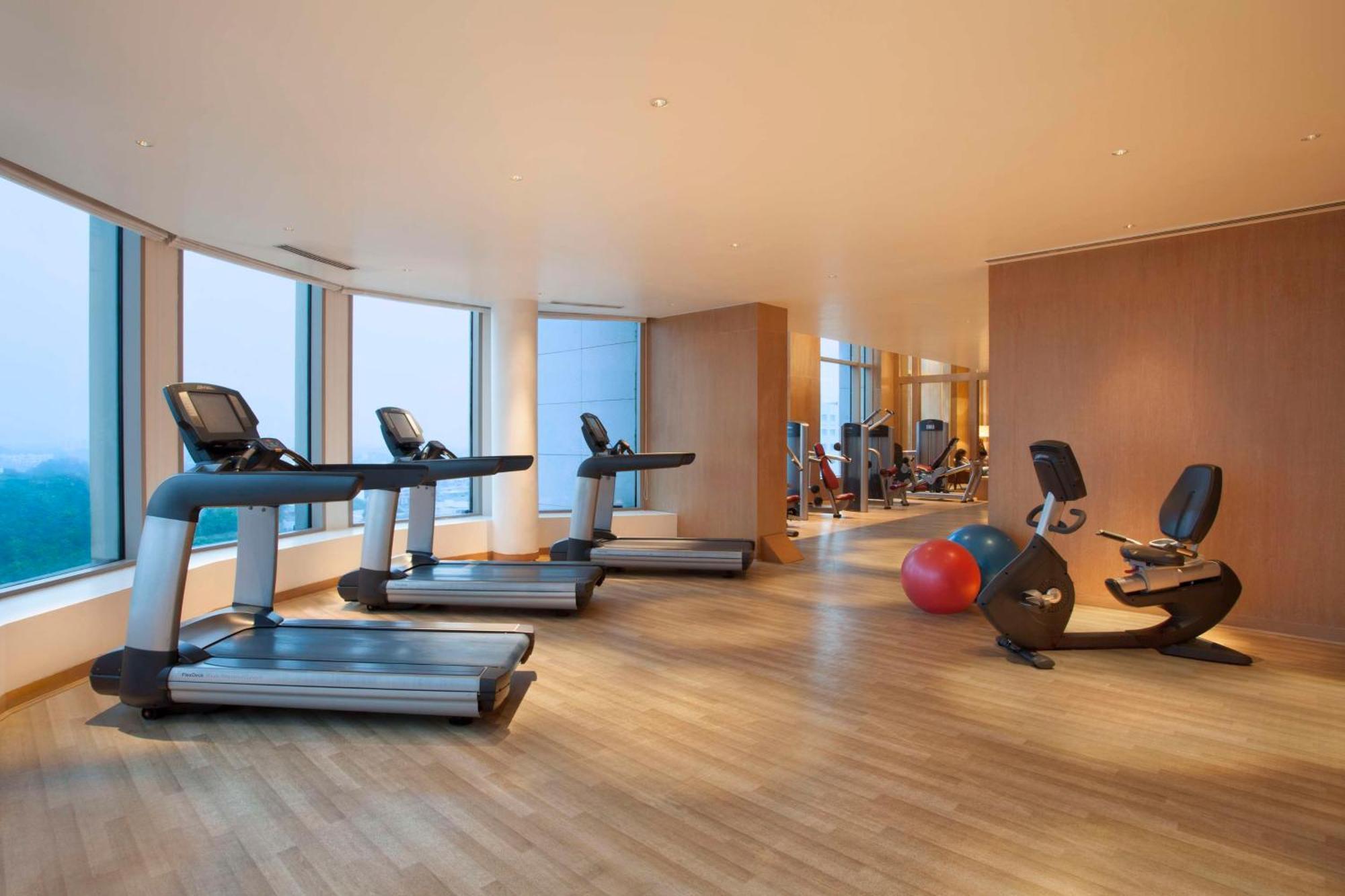Park Hyatt Chennai Hotel Екстериор снимка